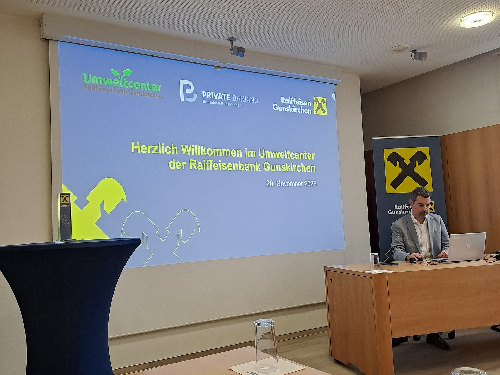 Foto Fachlicher Austausch mit dem Ehtical Banking 